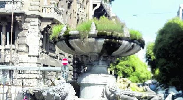 Roma, caos Coppedè: la fontana delle rane è diventata uno stagno