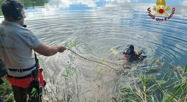Lago Artena, recuperato il cadavere di un 36enne a 5 metri di profondità: l'uomo era andato a pescare