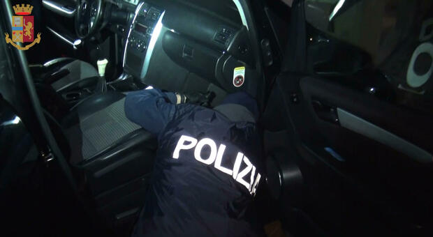 'Ndrangheta, catturato dalla Polizia il pericoloso latitante Romeo, si nascondeva a Barcellona