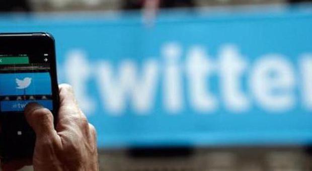 Twitter e politica, quando gli onorevoli “cinguettano”: Grillo primo per follower