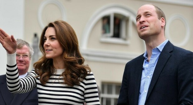 Il principe William ora è erede al trono. Lui e Kate diventano Duca e Duchessa di Cornovaglia