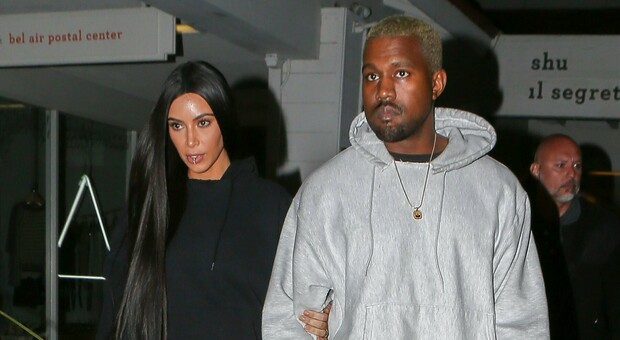 Kim Kardashian e Kanye West, guerra legale: lei chiede di essere single, lui si oppone