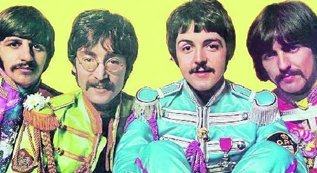 Beatles, 50 anni di 'Sgt. Pepper's Lonely Hearts Club Band': l'album che cambiò la storia ristampato per l'occasione