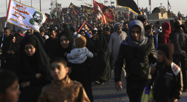 La marcia di 20 milioni di musulmani per 550 km contro l'Isis