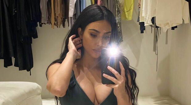 Kim Kardashian lancia il boicottaggio di Instagram e Facebook perde diversi milioni in poche ore