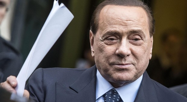 Berlusconi in ospedale, controlli al San Raffaele: "Battito irregolare"