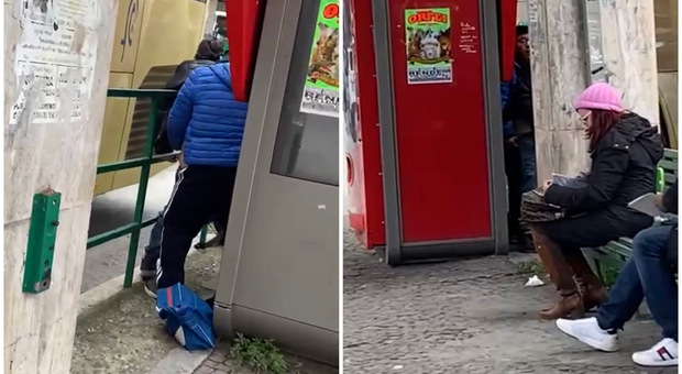 Sesso tra due uomini in pieno giorno, la scena filmata dai passanti: «Una donna aspettava il bus vicino a loro» FOTO