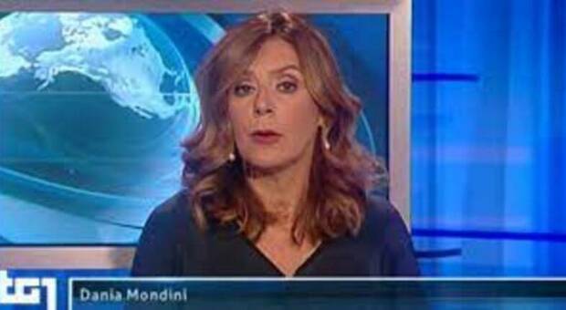 Dania Mondini, la giornalista del Tg1 fa causa ai superiori: «Messa in stanza col collega petomane per punizione»