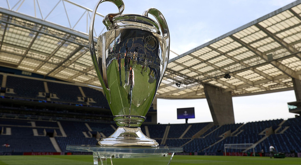 Finale Champions League, la Uefa ha deciso: «Si giocherà a Parigi»