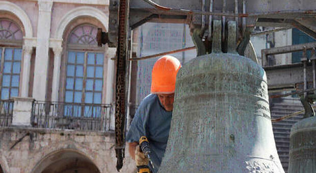 Sequestrate le campane della chiesa dopo la denuncia dei residenti: «Troppi rintocchi»