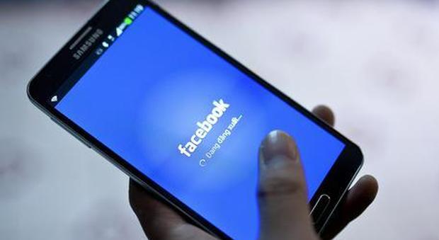 Facebook, privacy a rischio: pubblicati i numeri di telefono di 419 milioni di utenti