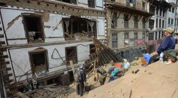 Kathmandu si è alzata di un metro: i dati del satellite