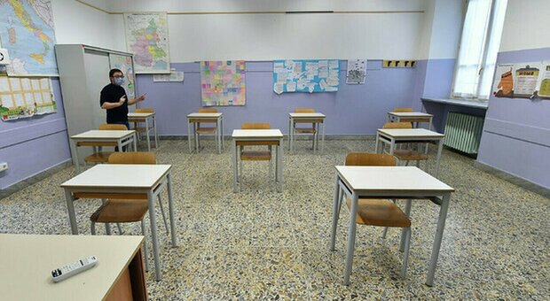 Covid, a Treviso caos scuole: 700 studenti positivi, mille in isolamento. «Si rischia la chiusura»