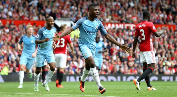 Guardiola, lezione di calcio a Mourinho: United-City 1-2 nel derby di Manchester