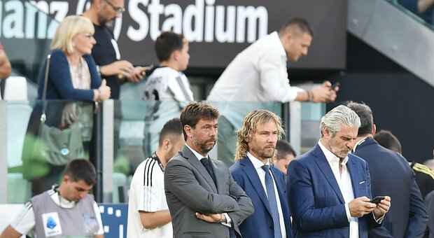 Juventus verso il derby: tifosi contro Agnelli, sostegno ad Allegri. Di Maria, stop tre settimane