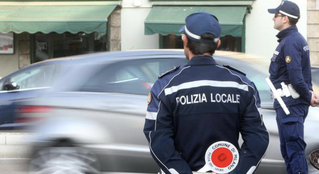 Milano, senza patente guidava i camion: maxi multa per un 39enne egiziano
