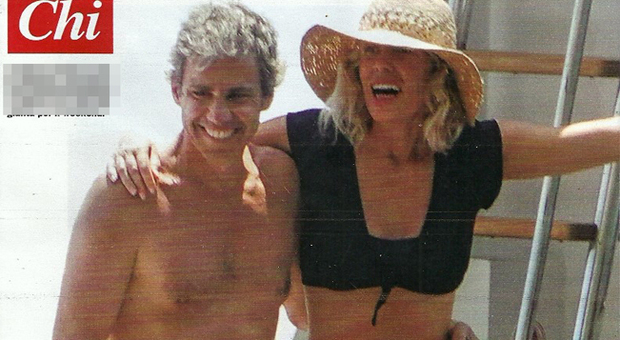 Alessia Marcuzzi in barca con il marito dopo le voci del flirt con Stefano De Martino