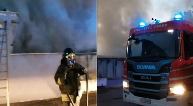 Roma, incendio in un centro di produzione cinema e tv: nessun ferito, ma materiali completamente distrutti