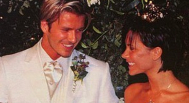 David e Victoria Beckam festeggiano vent'anni di matrimonio: i dettagli che in pochi ricordano