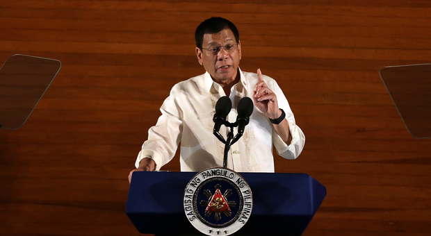 Filippine, le parole choc del presidente: «Troppi stupri? Vuol dire che le donne sono belle»