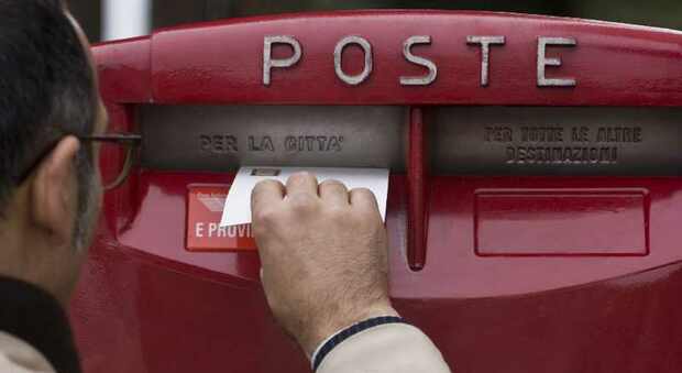 Cassette della posta, al via riduzione in tutta Italia: non si usano più. Nel 2021 solo l’1,1% delle spedizioni è passato da lì