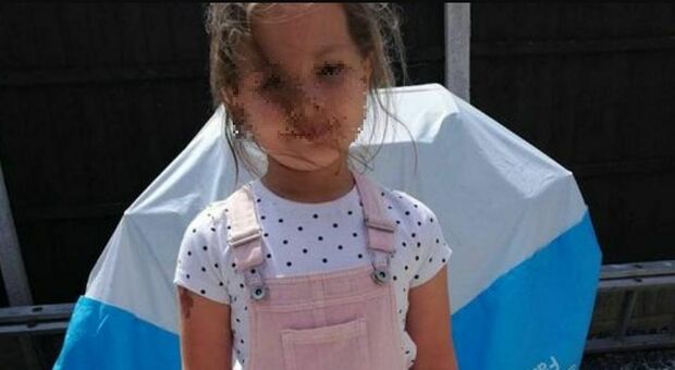 Olivia, bimba di 9 anni uccisa dalla faida tra bande a Liverpool: colpita per errore durante sparatoria