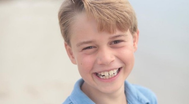 Il principe George compie 9 anni, la nuova foto di mamma Kate per il compleanno