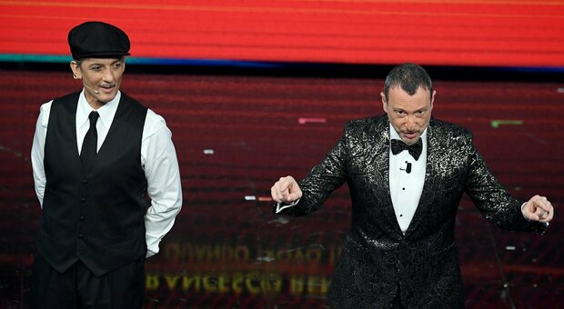 Sanremo 2021, la scaletta della terza serata. Stasera i duetti, tributo a Lucio Dalla con i Negramaro