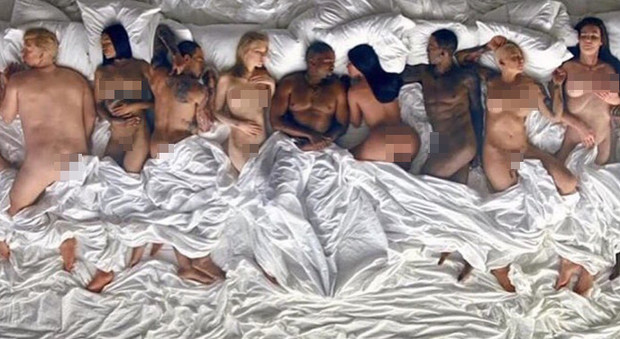 "Orgia vip": nel video di Kanye West nuda anche Kim Kardashian