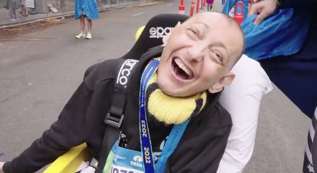 Addio a Franco Leo, il tetraplegico morto dopo aver realizzato il sogno della maratona di New York. Il fratello: «Vuoto enorme»