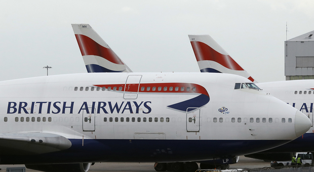 Attacco hacker a British Airways: «Rubati i dati di 380mila passeggeri». La compagnia si scusa