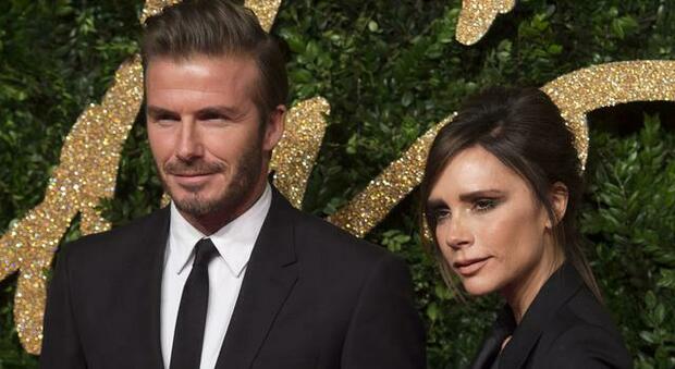 David Beckham: «Mia moglie mangia la stessa cosa da 25 anni». Lo strano menù di Victoria