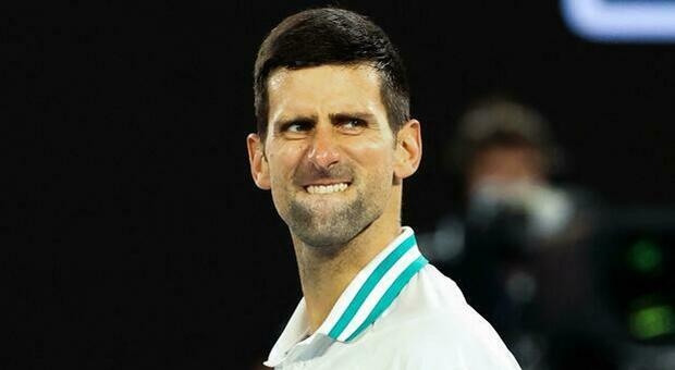 Djokovic giocherà agli Australian Open: concessa esenzione medica dal vaccino