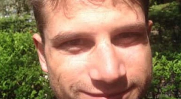 Brunico, uccide l'amico a coltellate dopo una lite: arrestato 21enne polacco. Sul delitto l'ombra del satanismo