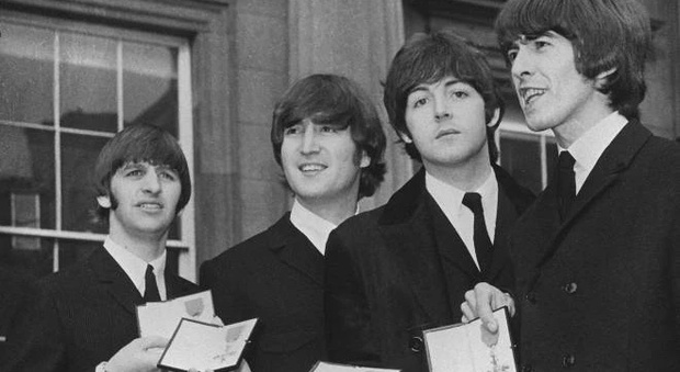 All'asta la casa d'infanzia di George Harrison: lì le prime prove con John Lennon e Paul McCartney