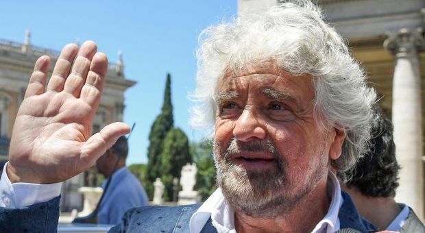 Grillo rilancia il referendum sull'euro: «Gli italiani devono esprimersi»