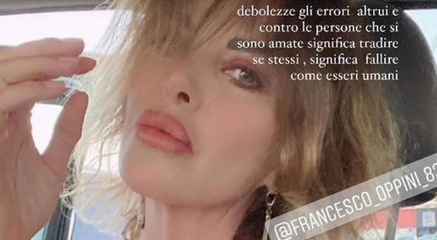 Alba Parietti e lite fra Francesco Oppini e Tommaso Zorzi: «Usare le debolezze di un amico per distruggerlo è un’offesa verso se stessi»