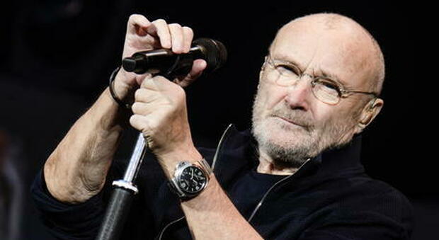 I Genesis di nuovo insieme 14 anni dopo per il tour d'addio: Phil Collins costretto ad esibirsi da seduto