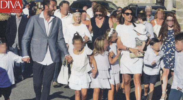 Gigi Buffon e Ilaria D'Amico: festa al battesimo del piccolo Leopoldo