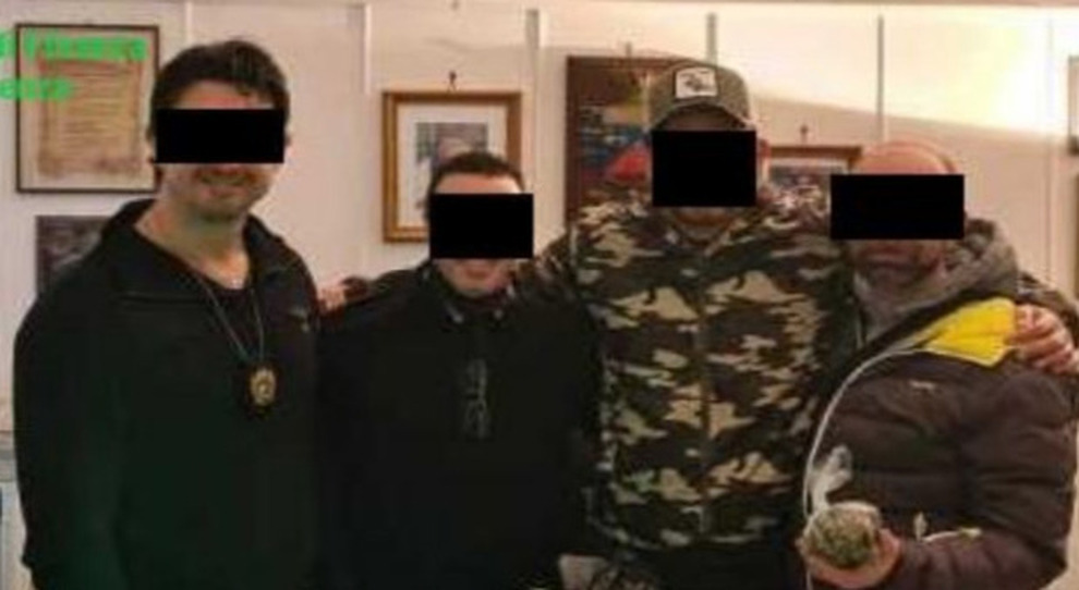 Spaccio, estorsione e tortura: sei carabinieri arrestati e caserma sotto sequestro