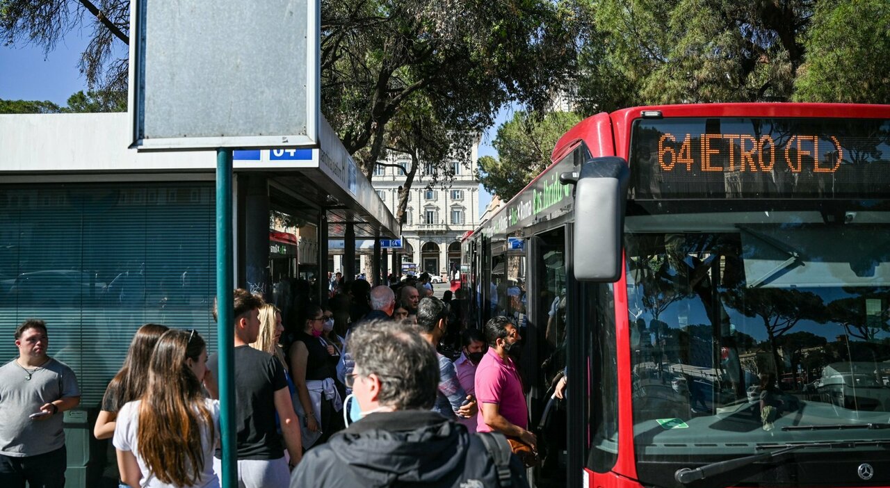 Sciopero generale venerdì 20 maggio, la situazione a Roma: bus, metro e tram a rischio, tutte le informazioni