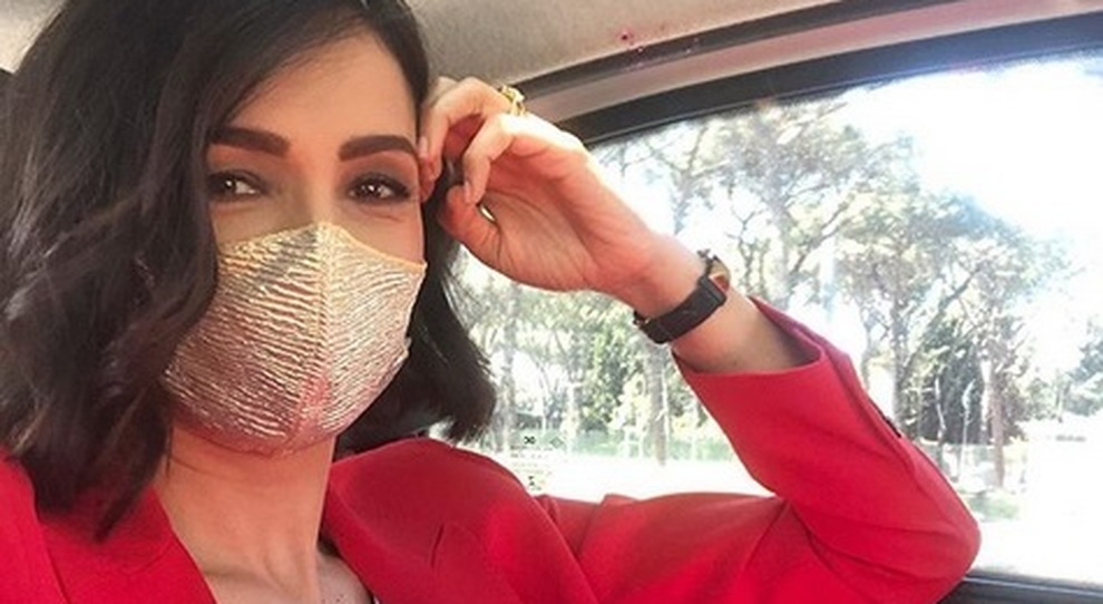 Caterina Balivo, mascherina super fashion: ma quanto costa?