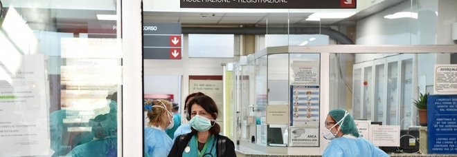Coronavirus, il medico di Bergamo: «Dobbiamo scegliere chi curare e chi no, come in guerra»