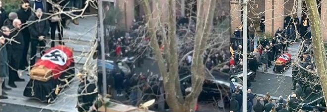 Roma choc, saluto fascista e svastica al funerale di un'ex militante di Forza Nuova FOTO