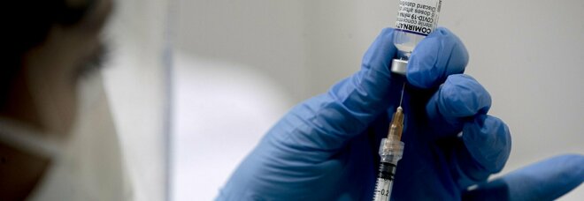Esenzione vaccino, il caso Djokovic riaccende il dibattito: chi può non farlo e perché?