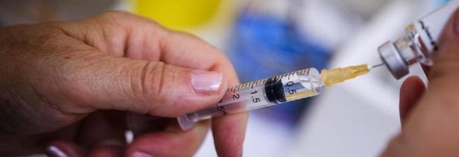 Polio «già da febbraio nelle acque reflue di Londra». È corsa al vaccino, i medici: portate i bambini