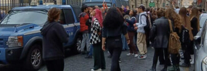 Roma, riprendono le occupazioni: gli studenti "conquistano" i licei Farnesina, Augusto e Plauto