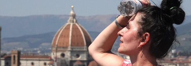 Caldo a Firenze, weekend da bollino rosso: temperature percepite fino a 35°C