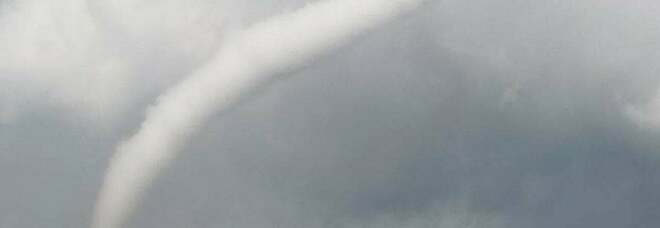 SOS eventi meteo estremi. Gli esperti: «Mai accaduto nella storia, 6 tornado in un solo giorno in Lombardia»