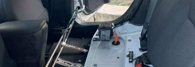 Roma, auto ibride nel mirino: i ladri rubano le costosissime batterie al litio. Escalation di furti: dalla Cecchignola a Prati